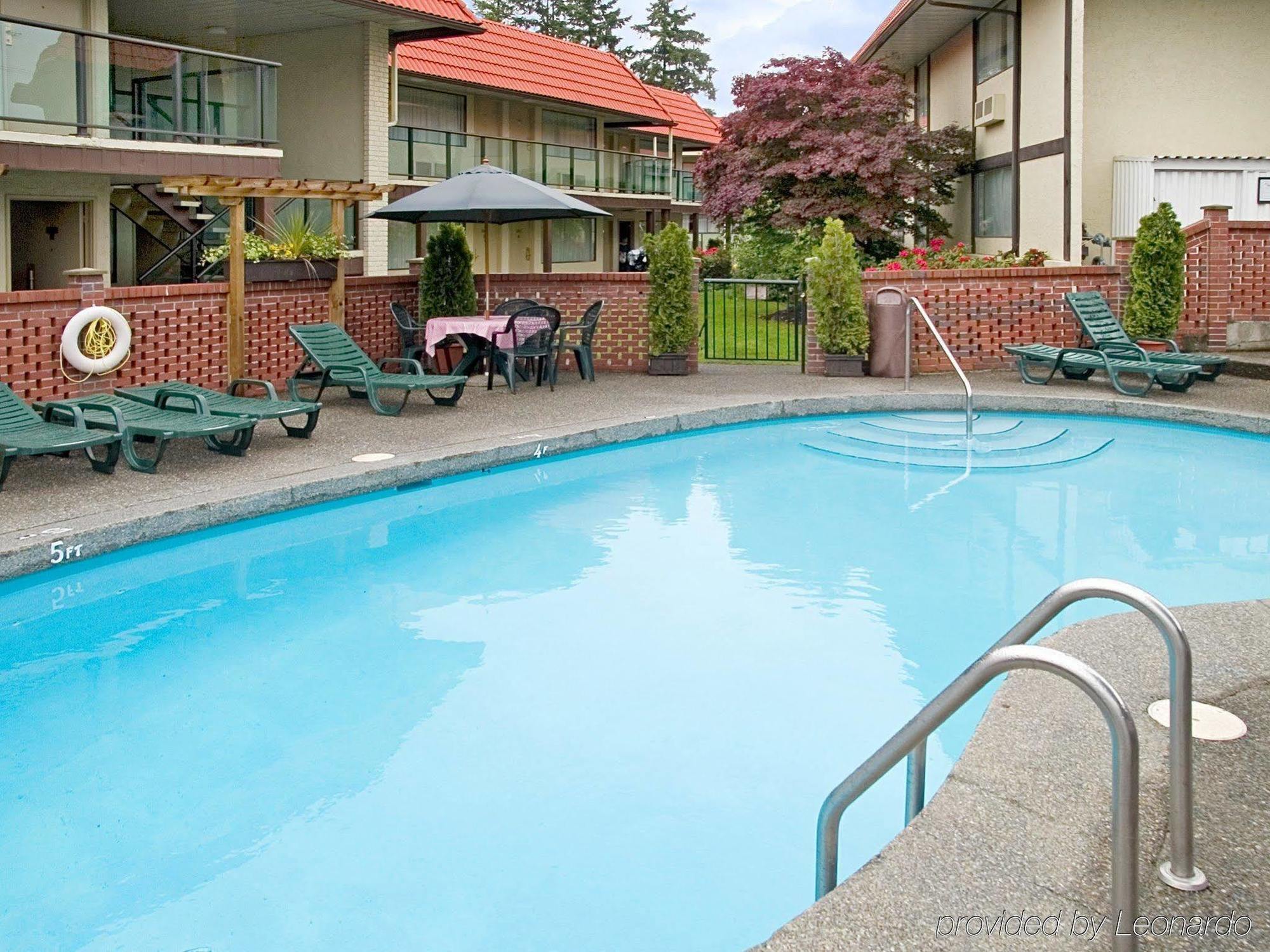 Best Western Plus Burnaby Hotel Exterior foto